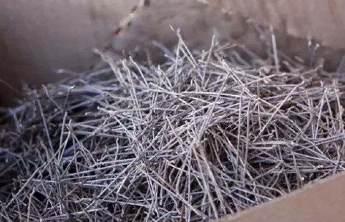 Ocelové drátky Bekaert Dramix — 3D armování betonu, dávka 20-30 kg/m³