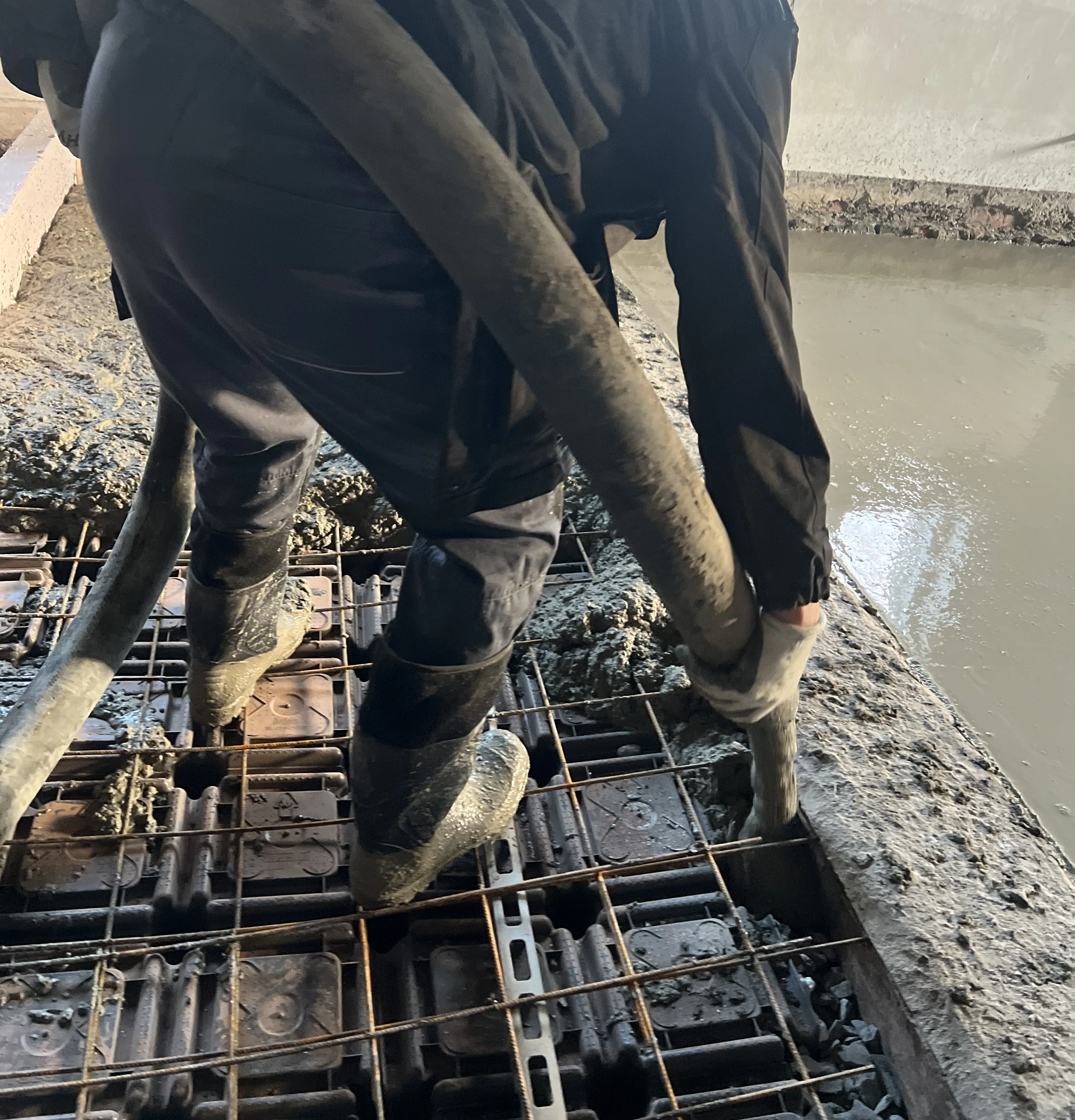Jak dlouho schne betonová podlaha — časy schnutí